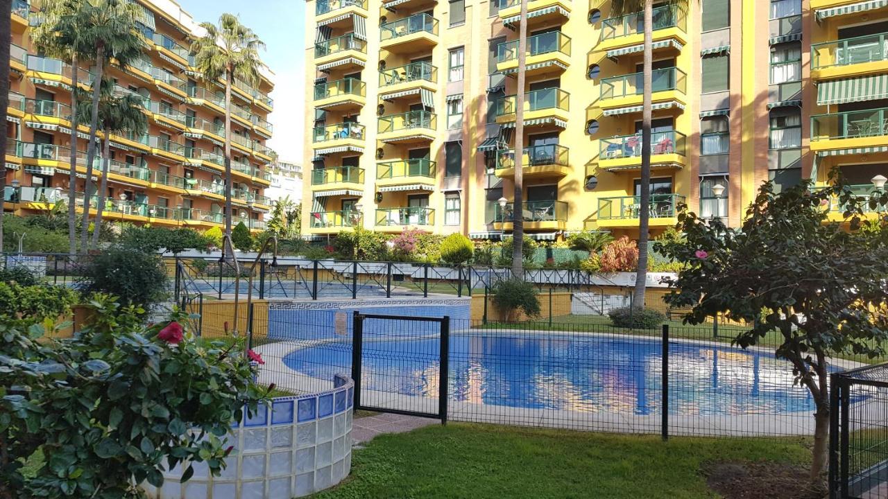 Impresionante Primera Linea De Playa, Bajondillo Beach Torremolinos Exteriér fotografie