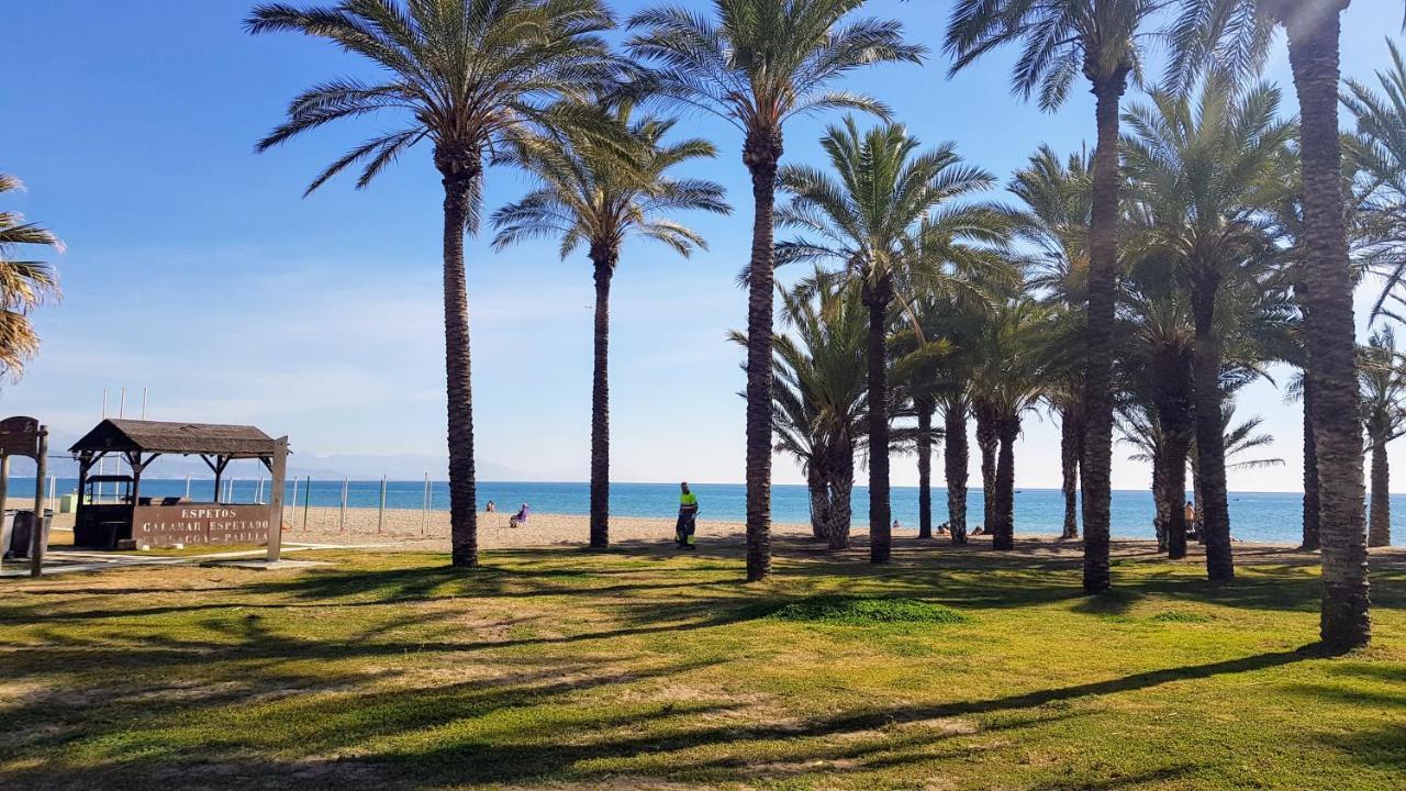 Impresionante Primera Linea De Playa, Bajondillo Beach Torremolinos Exteriér fotografie